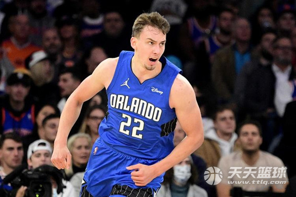 一个展现了 一个展现了